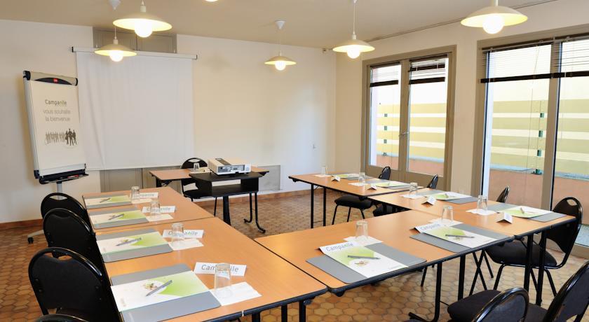 Hotel Campanile Strasbourg Aeroport Lingolsheim Экстерьер фото