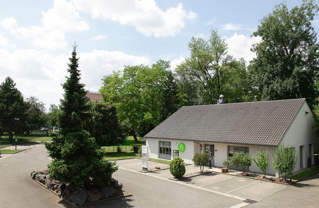 Hotel Campanile Strasbourg Aeroport Lingolsheim Экстерьер фото